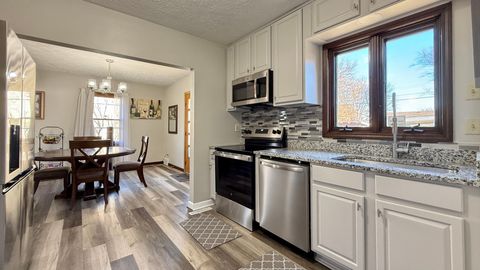 Tiny photo for 1016 Kingsway Avenue, Rockford, IL 61108 (MLS # 12523698)