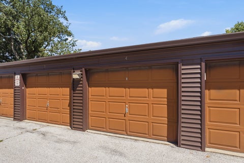 Tiny photo for 1299 48th Avenue #4, East Moline, IL 61244 (MLS # 12695766)