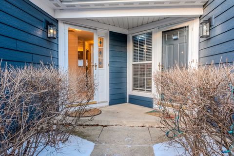 Tiny photo for 142 Kennebunk Court, Glendale Heights, IL 60139 (MLS # 12546906)