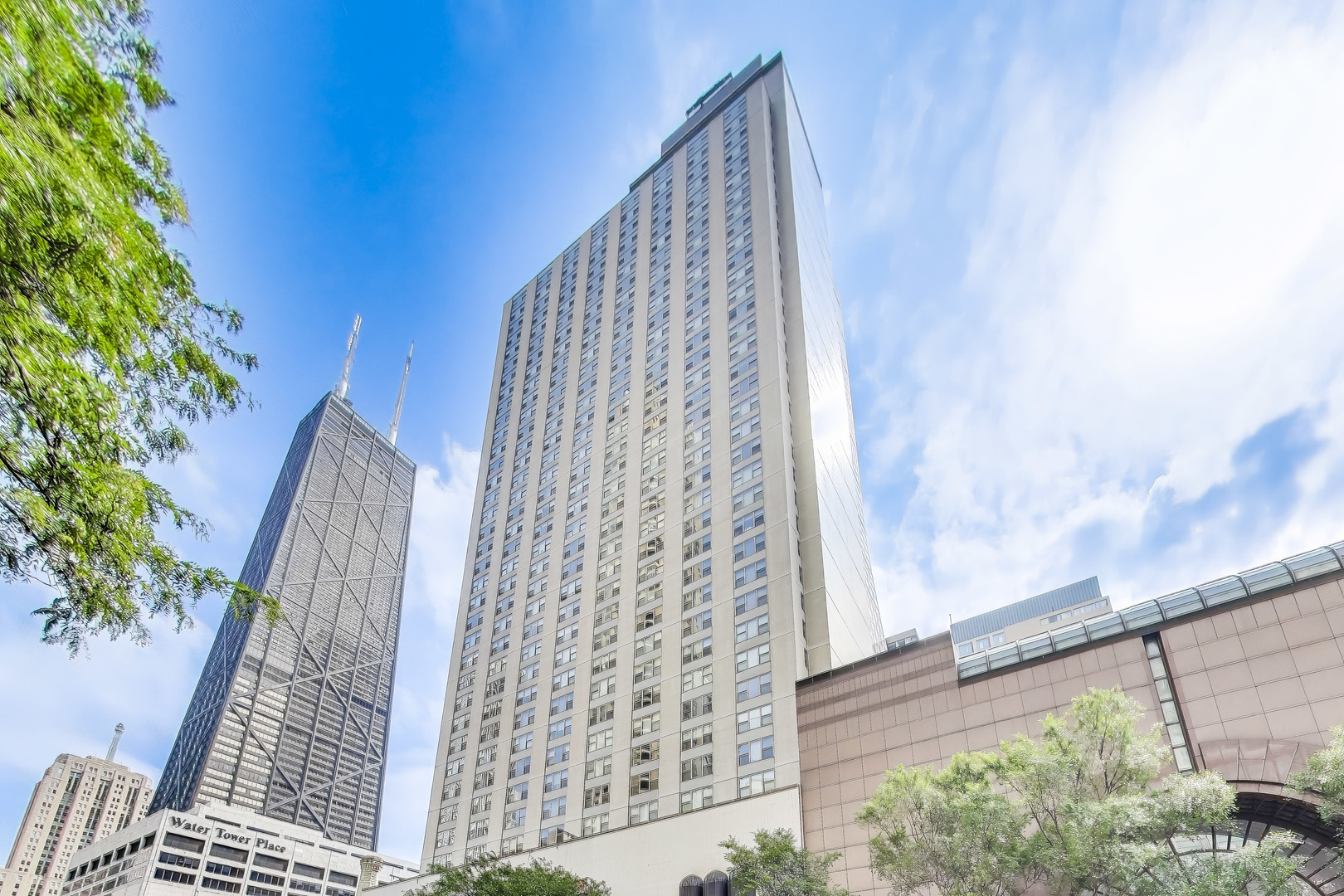 777 N Michigan Avenue 1707