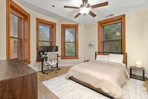 Tiny photo for 550 W Surf Street #302, Chicago, IL 60657 (MLS # 12732721)