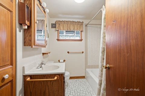 Tiny photo for 4120 N Ottawa Avenue, Norridge, IL 60706 (MLS # 12735040)
