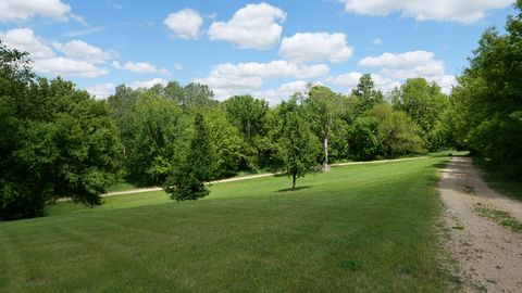 Tiny photo for 2346 W Longhollow Road, Elizabeth, IL 61028 (MLS # 12347634)