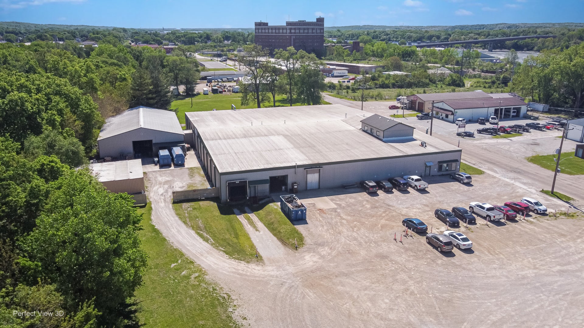 375 Commercial Avenue