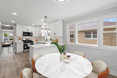 Tiny photo for 8804 S Fairfield Avenue, Evergreen Park, IL 60805 (MLS # 12591270)