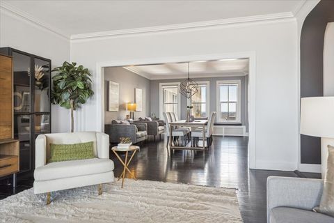 Tiny photo for 3530 N Lake Shore Drive #11B, Chicago, IL 60657 (MLS # 12595687)