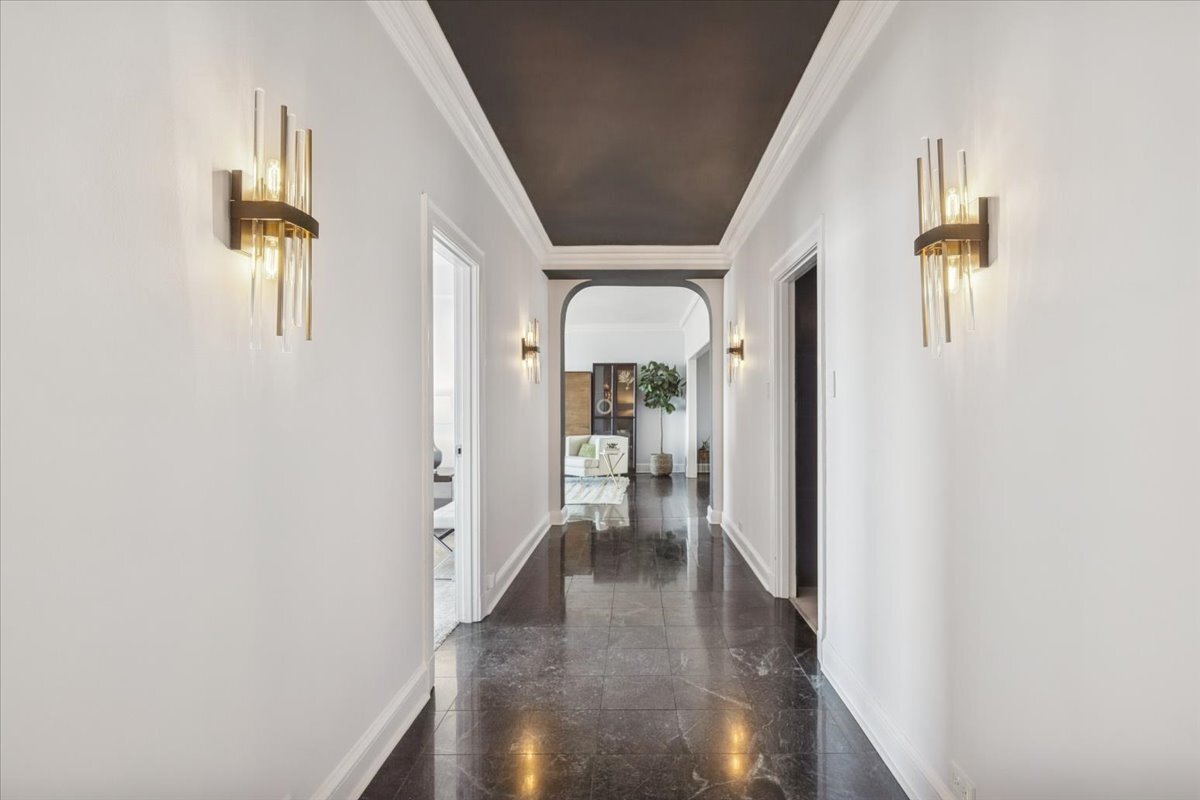 3530 N Lake Shore Drive 11B