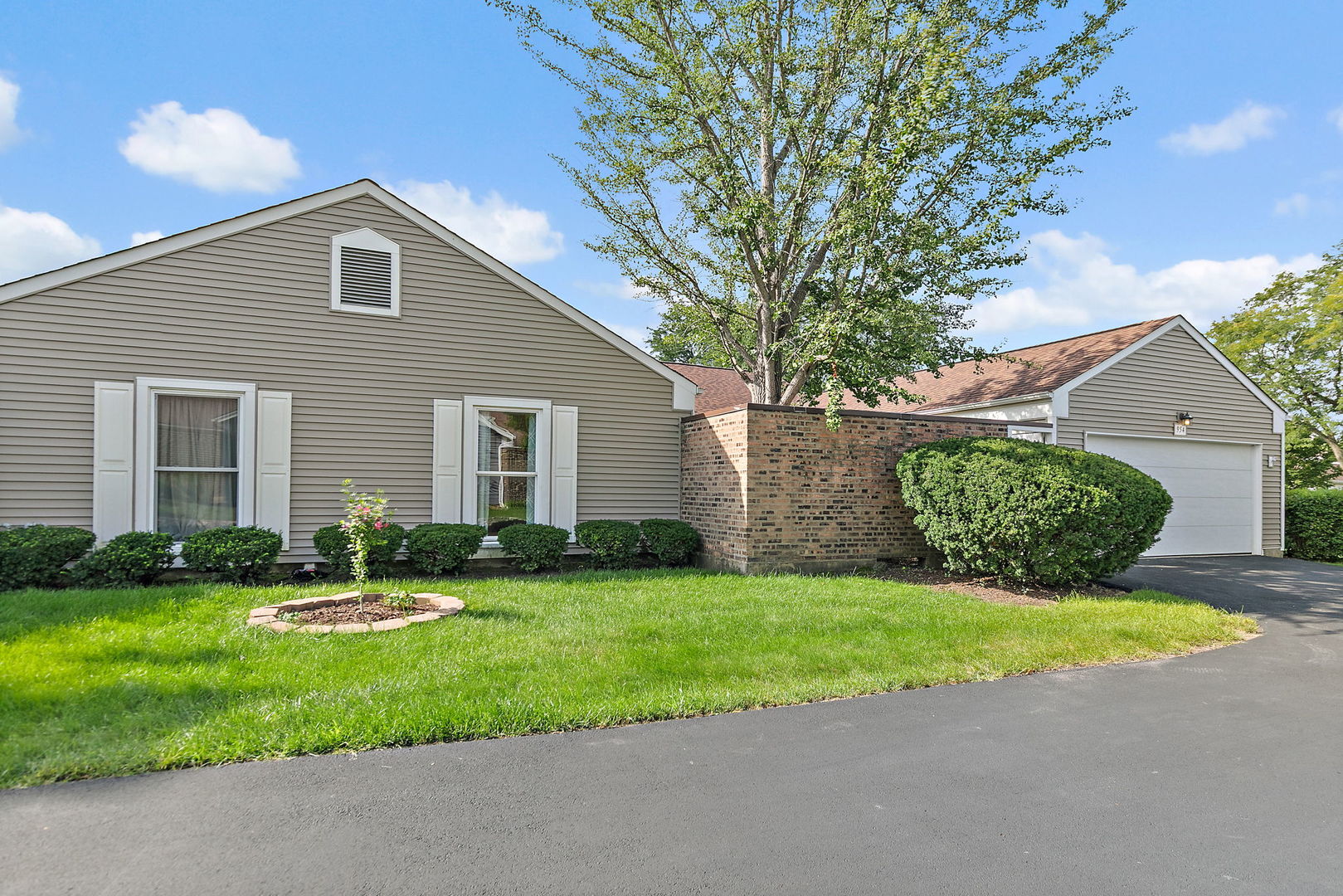 954 Dartmouth Drive