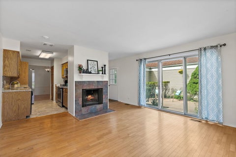 Tiny photo for 954 Dartmouth Drive, Wheaton, IL 60189 (MLS # 12743603)