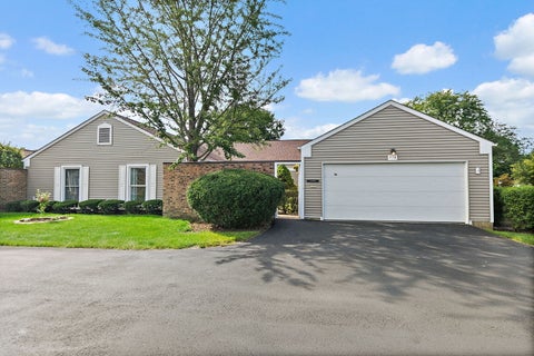 Photo of 954 Dartmouth Drive, Wheaton, IL 60189 (MLS # 12743603)