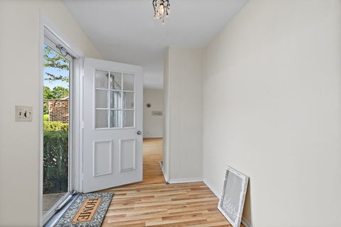 Tiny photo for 954 Dartmouth Drive, Wheaton, IL 60189 (MLS # 12743603)