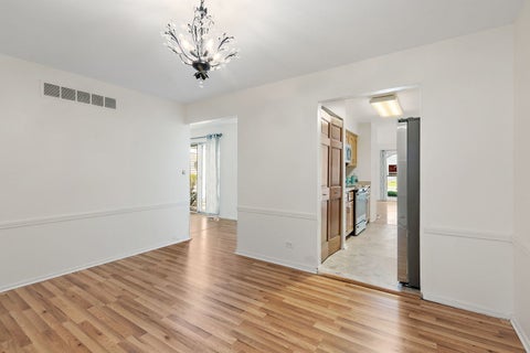 Tiny photo for 954 Dartmouth Drive, Wheaton, IL 60189 (MLS # 12743603)