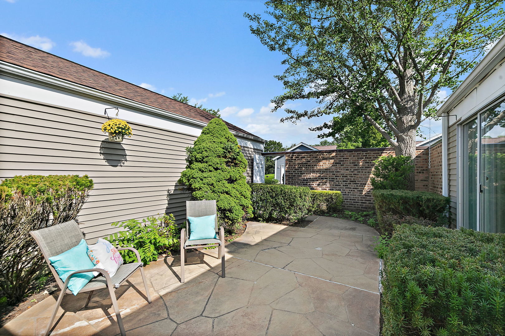 954 Dartmouth Drive