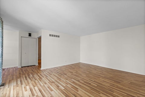 Tiny photo for 954 Dartmouth Drive, Wheaton, IL 60189 (MLS # 12743603)