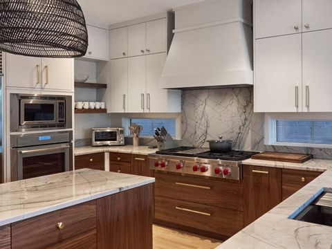 Tiny photo for 1732 N WINCHESTER Avenue, Chicago, IL 60622 (MLS # 12633009)