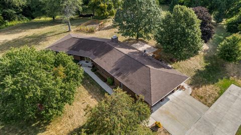 Tiny photo for 44 Glenbrook Court, Fisher, IL 61843 (MLS # 12595922)