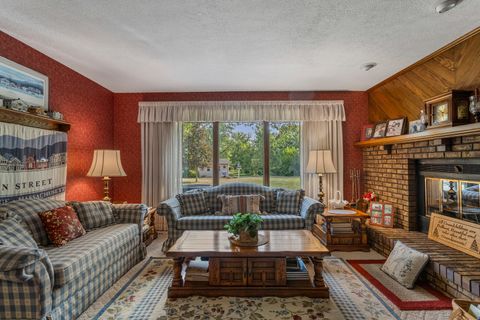 Tiny photo for 44 Glenbrook Court, Fisher, IL 61843 (MLS # 12595922)