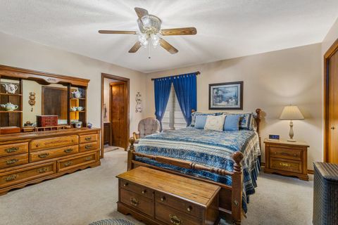 Tiny photo for 44 Glenbrook Court, Fisher, IL 61843 (MLS # 12595922)