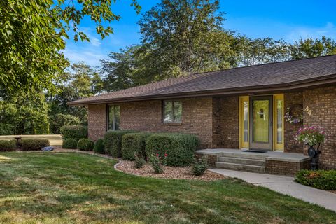 Tiny photo for 44 Glenbrook Court, Fisher, IL 61843 (MLS # 12595922)