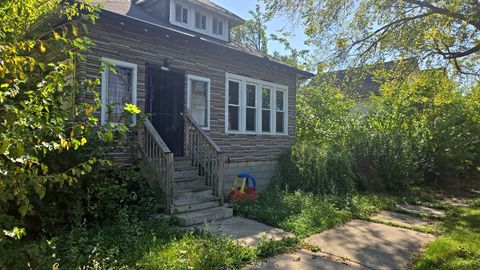 Tiny photo for 11709 S Lafayette Avenue, Chicago, IL 60628 (MLS # 12483200)