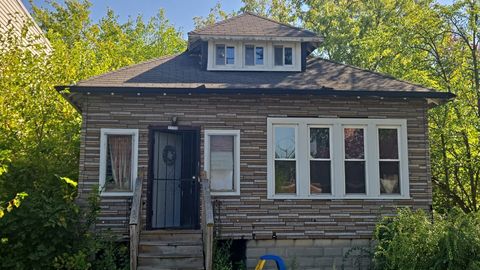 Tiny photo for 11709 S Lafayette Avenue, Chicago, IL 60628 (MLS # 12483200)