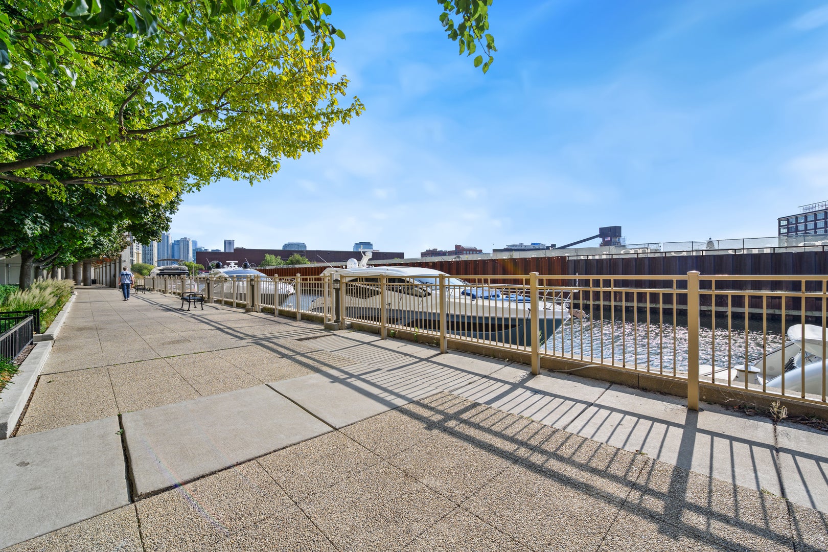 1000 N Kingsbury Street 107