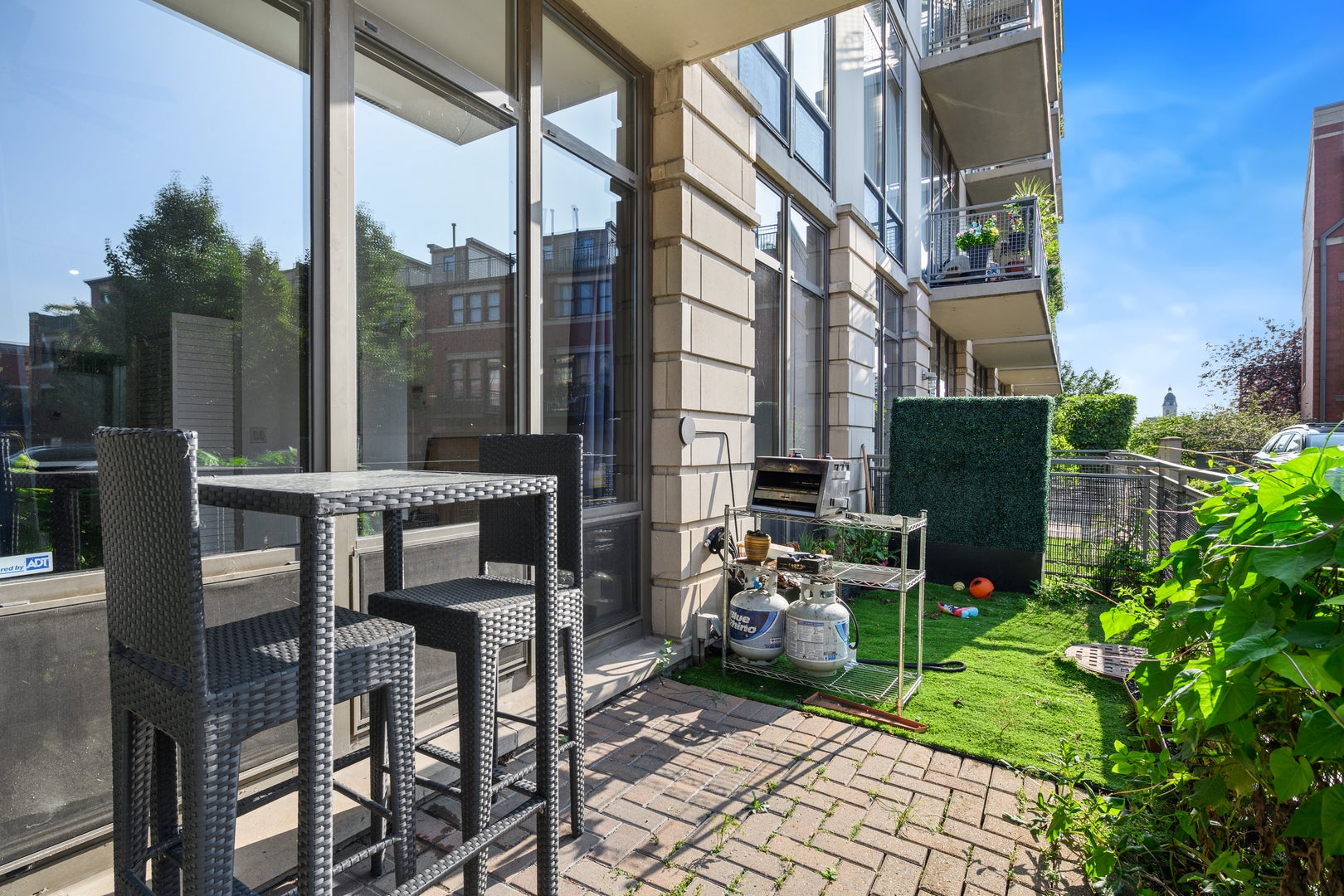 1000 N Kingsbury Street 107