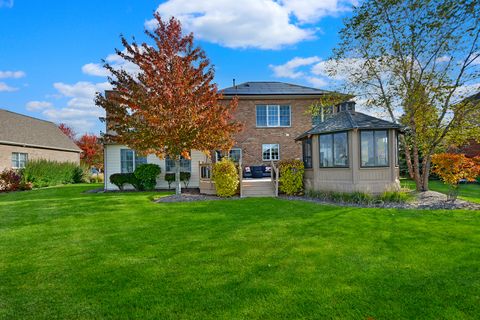 Tiny photo for 63 Tournament Drive, Hawthorn Woods, IL 60047 (MLS # 12505932)