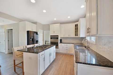 Tiny photo for 63 Tournament Drive, Hawthorn Woods, IL 60047 (MLS # 12505932)