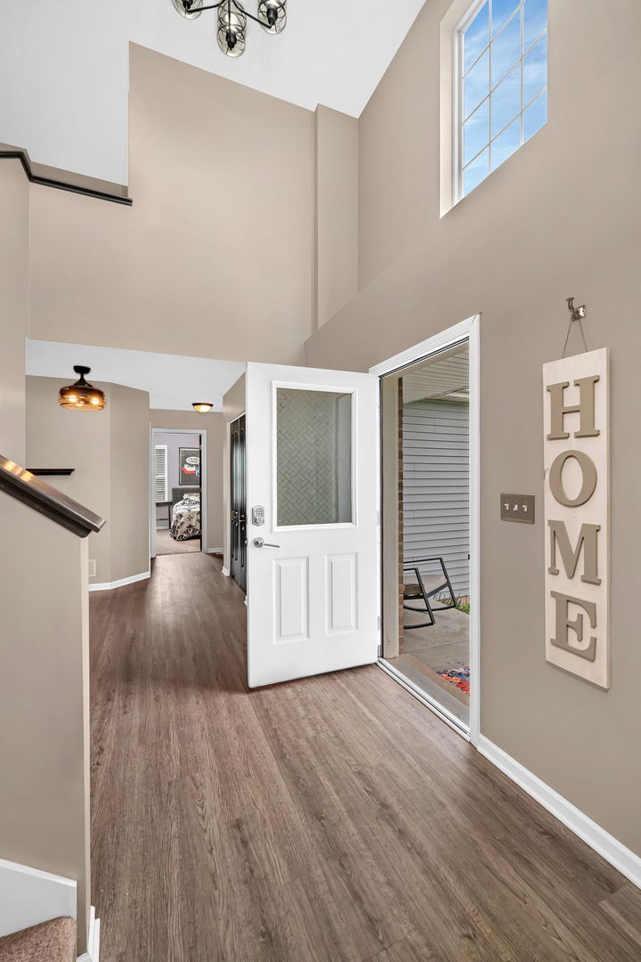 27337 W Deer Hollow Lane