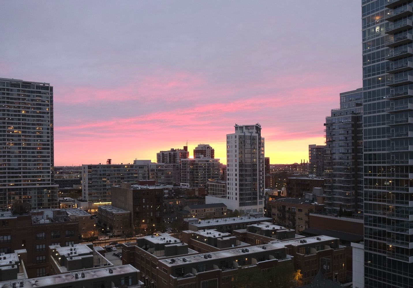 1717 S Prairie Avenue 1403