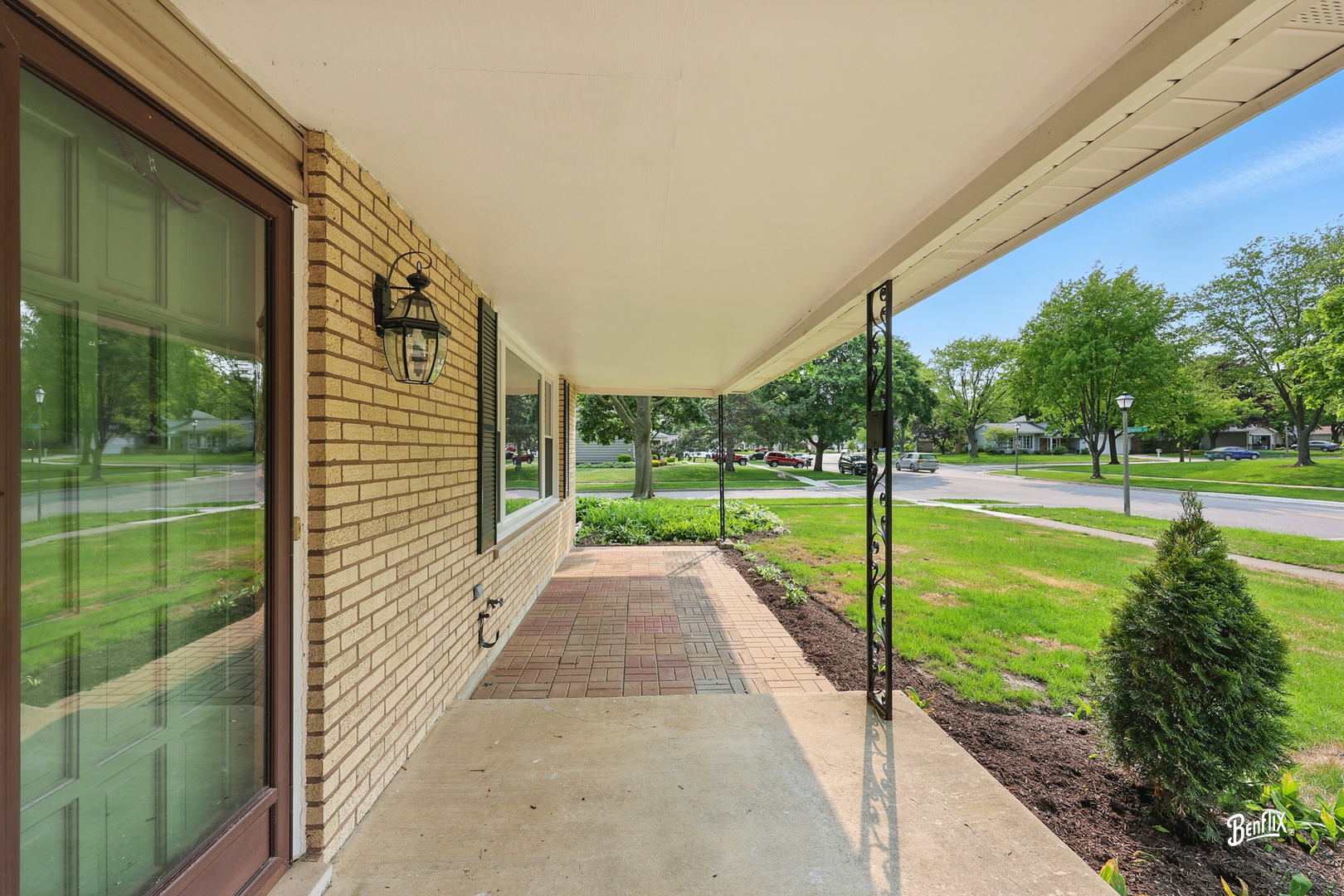 311 Greentree Parkway