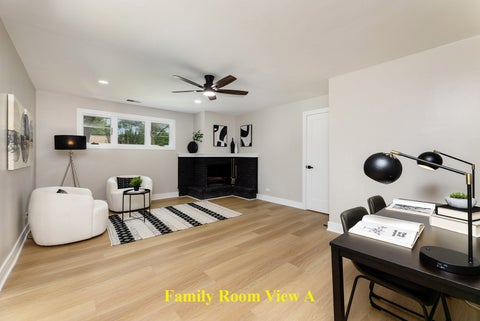 Tiny photo for 20 Maricopa Lane, Hoffman Estates, IL 60169 (MLS # 12759876)