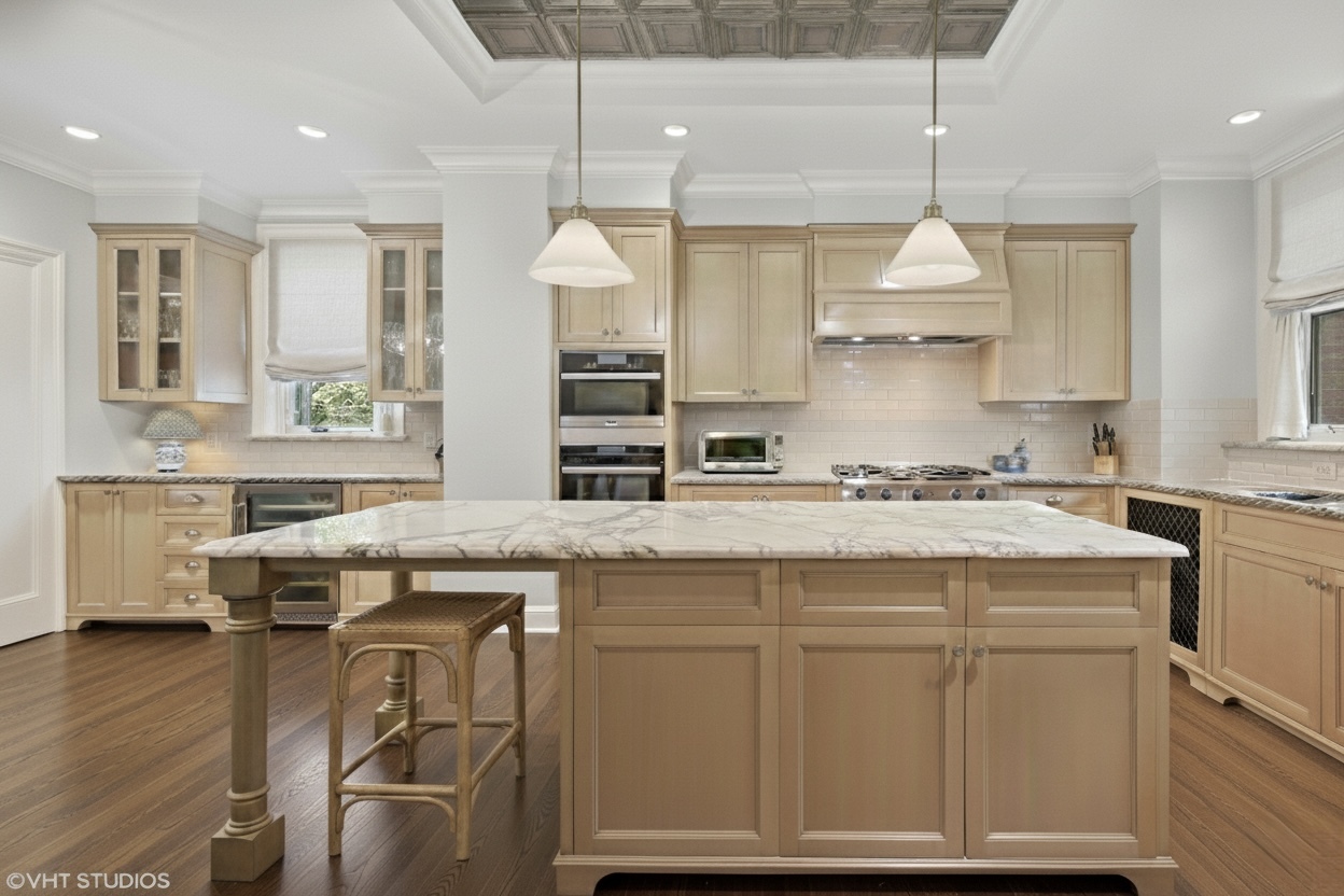 1325 N Astor Street 2