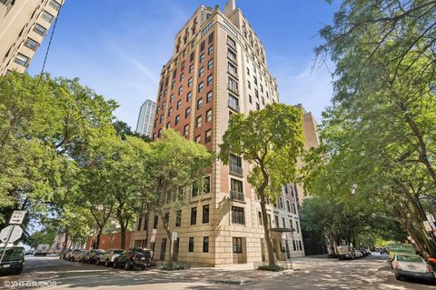 Photo of 1325 N Astor Street #2, Chicago, IL 60610 (MLS # 12519893)