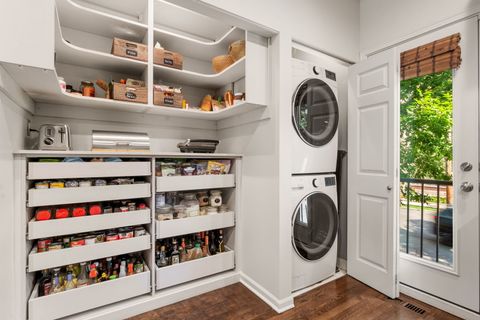 Tiny photo for 1781 W ALTGELD Street #D, Chicago, IL 60614 (MLS # 12688405)
