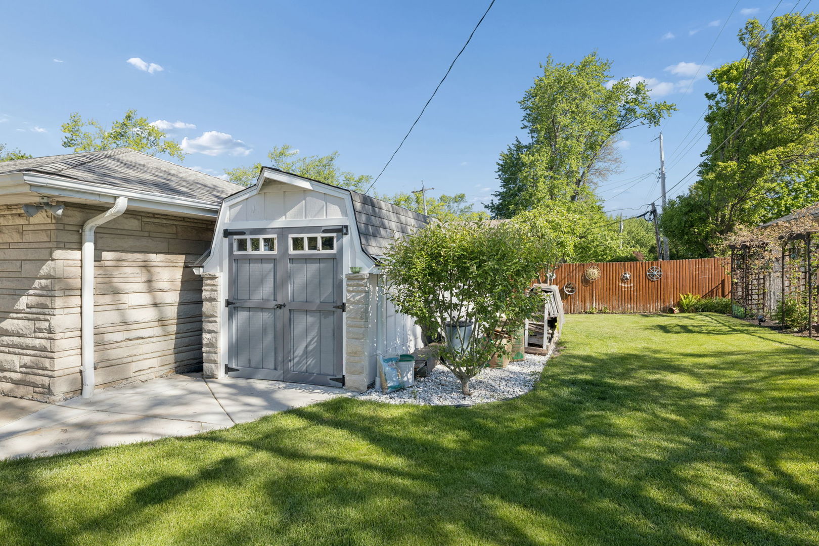 1106 Maple Court