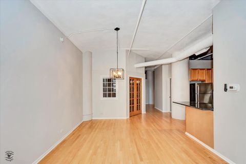 Tiny photo for 801 S Wells Street #303, Chicago, IL 60607 (MLS # 12494459)