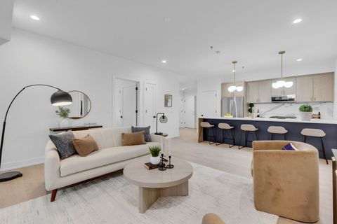 Tiny photo for 3204 N Kostner Avenue #303, Chicago, IL 60641 (MLS # 12527424)