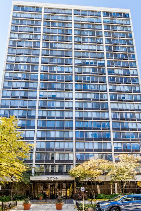 2754 N HAMPDEN Court 2105 Chicago IL 60614