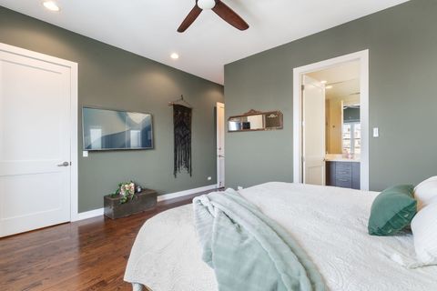 Tiny photo for 2495 N Milwaukee Avenue #4N, Chicago, IL 60647 (MLS # 12631547)
