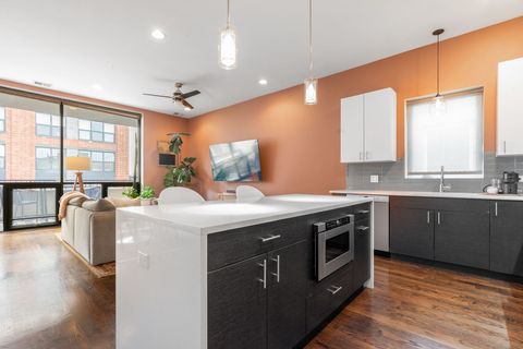 Tiny photo for 2495 N Milwaukee Avenue #4N, Chicago, IL 60647 (MLS # 12631547)