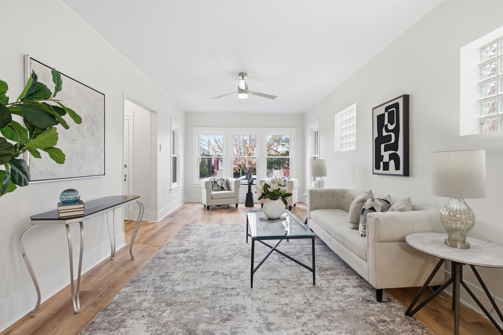 6007 W Berenice Avenue