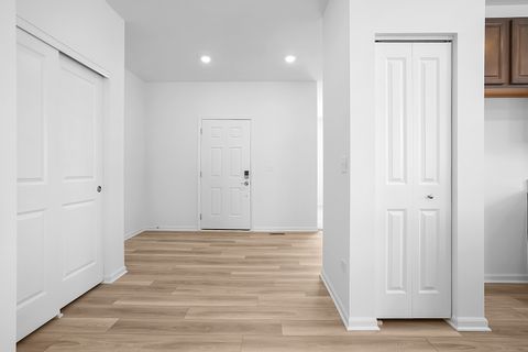 Tiny photo for 378 S Cottrell Lane, Aurora, IL 60506 (MLS # 12534170)