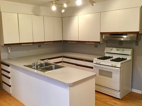 Tiny photo for 9532 Springfield Avenue, Evanston, IL 60203 (MLS # 12565481)