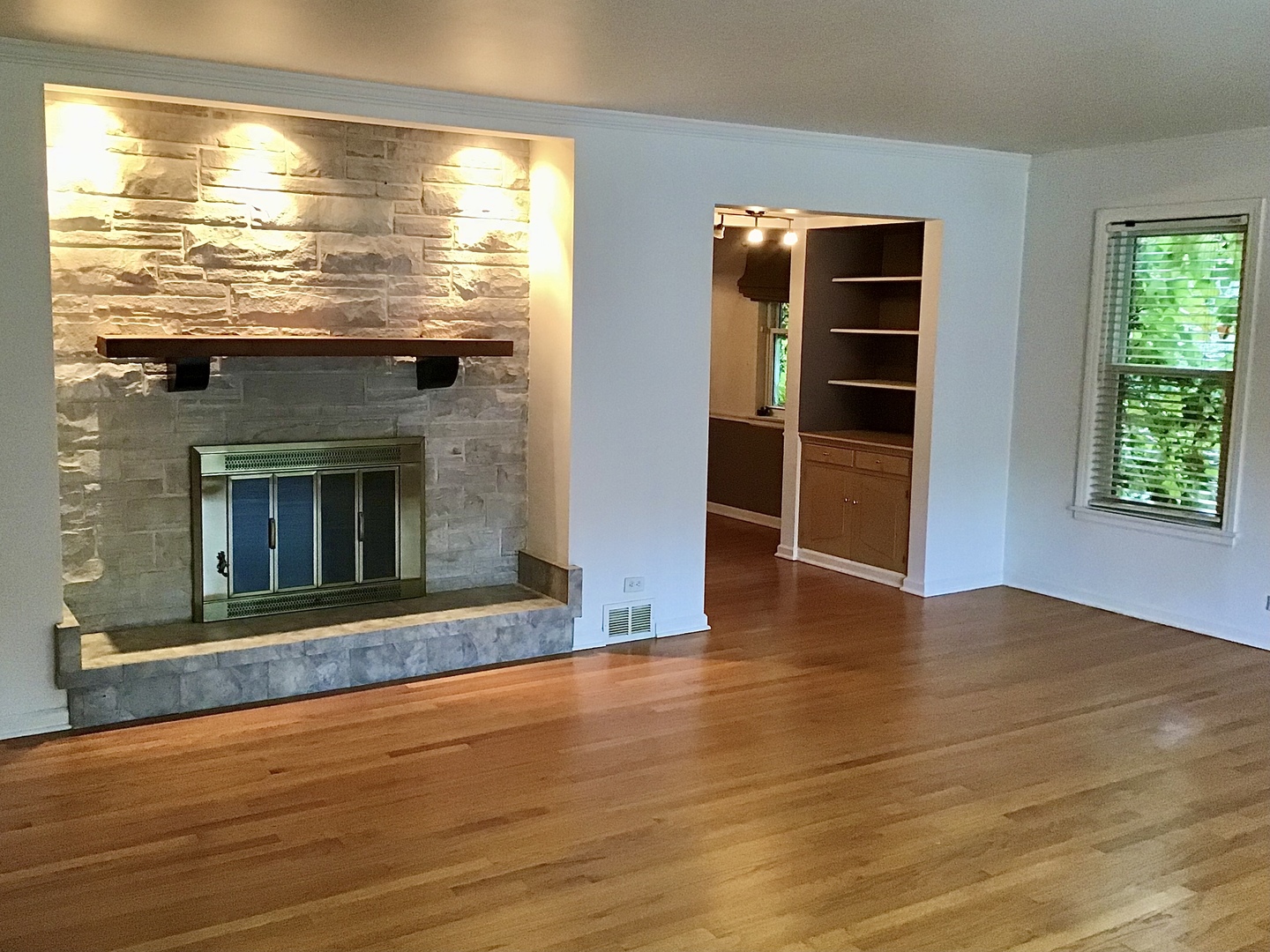 9532 Springfield Avenue