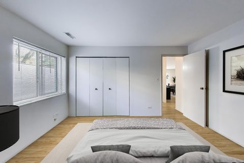 Tiny photo for 221 N KENILWORTH Avenue #105, Oak Park, IL 60302 (MLS # 12464726)