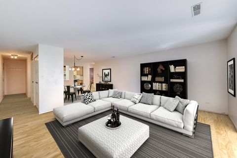 Tiny photo for 221 N KENILWORTH Avenue #105, Oak Park, IL 60302 (MLS # 12464726)