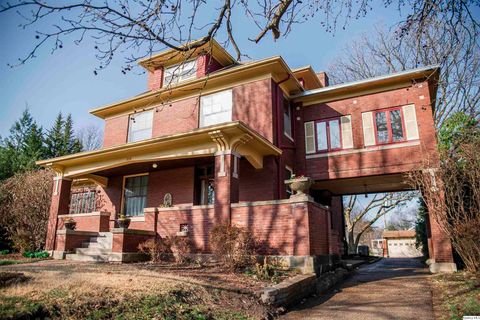 Tiny photo for 336 S 24th St, Quincy, IL 62301 (MLS # 12591705)