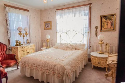 Tiny photo for 336 S 24th St, Quincy, IL 62301 (MLS # 12591705)